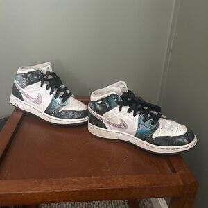 Nike Kids Jordan 1 mid